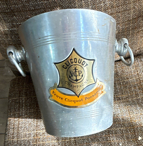Veuve clicquot silver metal - clicquot,
