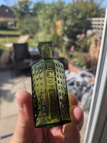 Olive green poison - oz,