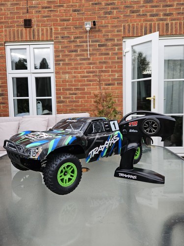 Traxxas slash 4wd 4x4 vxl - traxxas,
