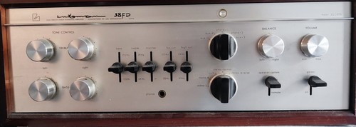 Luxman valve amplifier - valve,