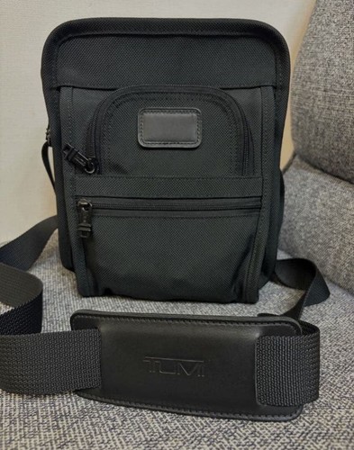 Tumi black ballistic nylon - ballistic,