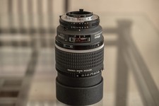 Nikon 135 mm f/2 af dc lens 