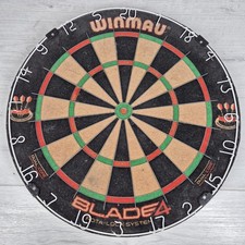WINMAU Blade 4 Dartboard - BDO