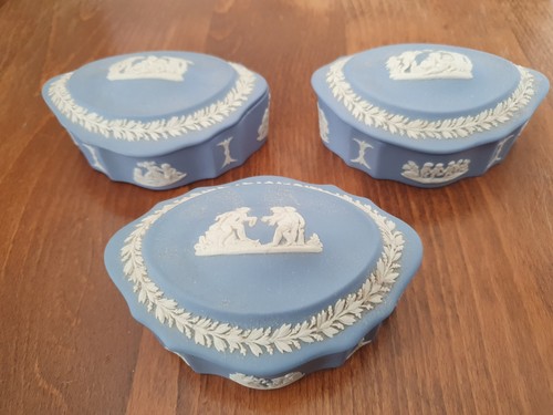 Vintage wedgewood blue oval - vintage,