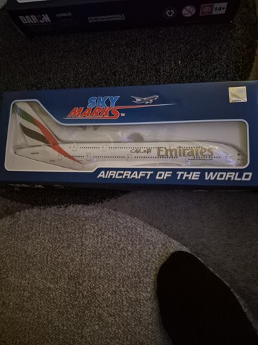 Skymarks emirates airbus - airbus, a380