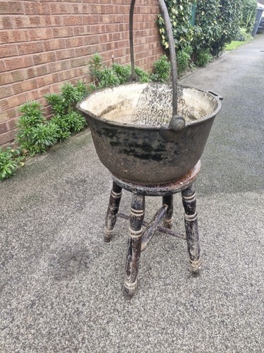 Victorian cast iron - cast,