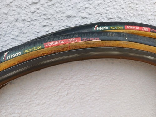 Two retro vittoria corsa - retro,