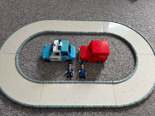 Postman pat oval road track - oval,