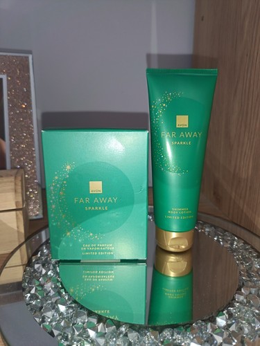 Avon far away - away, eau