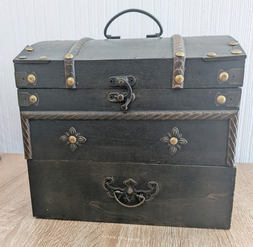 Vintage style wooden treasure - vintage,