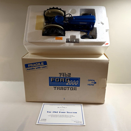 Danbury mint 1962 ford 2000 - mint,