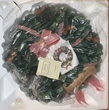 STUDIO HUMMEL Goebel GLORY TO