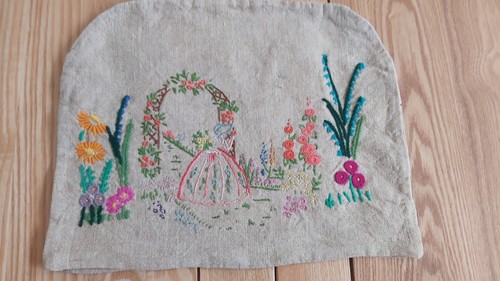 Vintage beige crinoline - vintage,