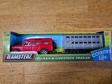 Teamsterz Red Land Rover & trailer toy livestock trailer cattle trailer die cast