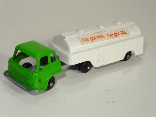 Fun bedford milk tanker - fun, tk