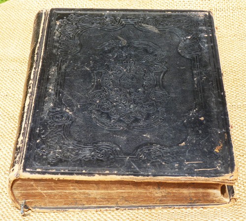 Antique holy bible 1826 - antique,