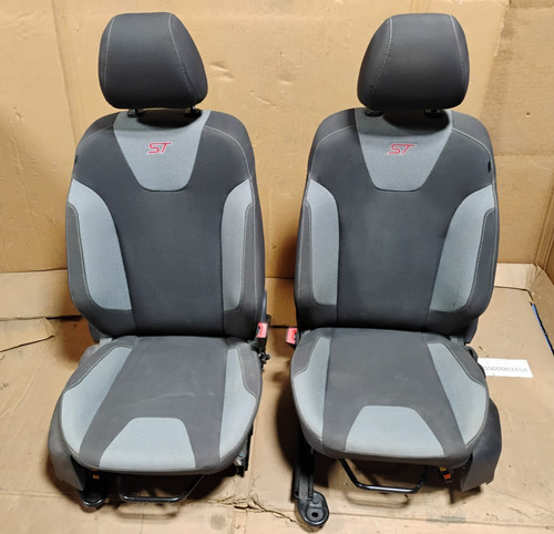 Oem front seat set - front,