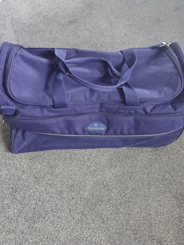 Samsonite large weekend - large,