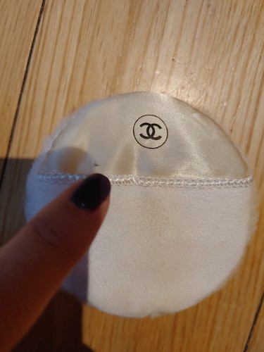 Chanel vintage powder puff - chanel,