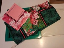 Oscar De La Renta VTG 100% Silk Made In Japan Vibrant Floral Chic Scarf Box & In