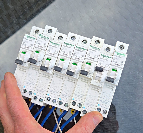 Schneider electric ic60h rcbo - ic60h,