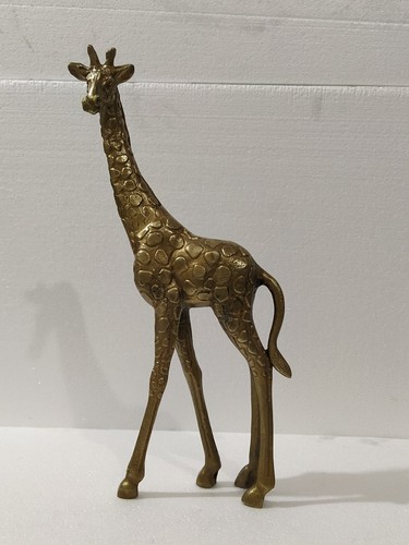 Metal large giraffe sculpture - giraffe,