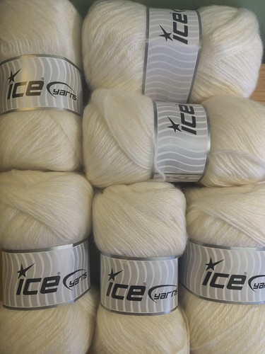 Wool yarn ice - &, star