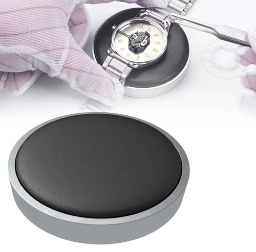 Watch movement casing - movement, cushion