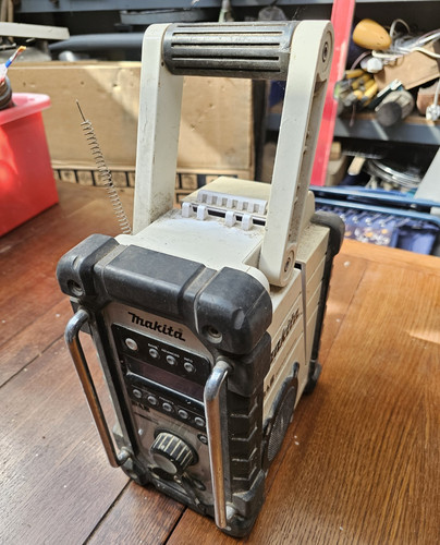Makita bmr104 portable jobsite - portable,