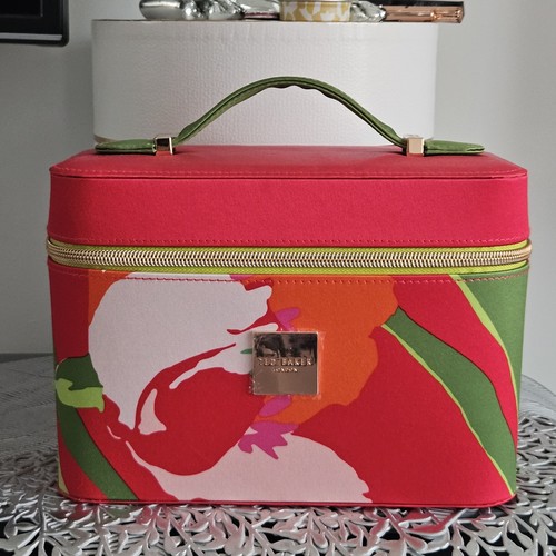 Ted baker luxury vanity - baker, case