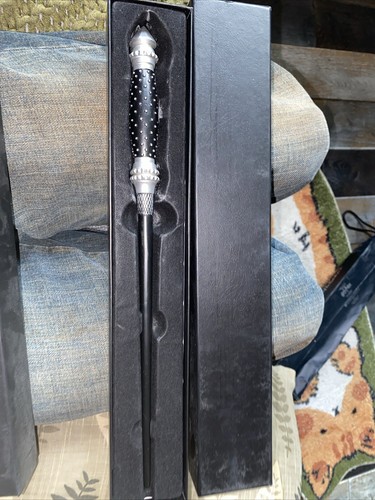 Narcissa malfoy wand - wand, the