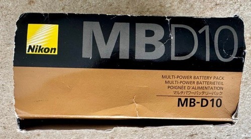 Nikon d10 - mb-d10, battery