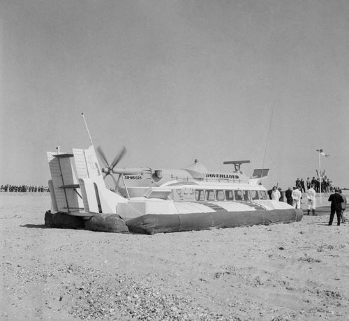 Inauguration hovercraft beach - inauguration,