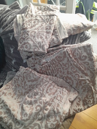 Bedding set with matching - set,
