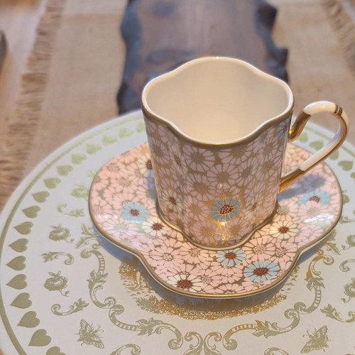 Wedgwood pink tonquin - tonquin, bone