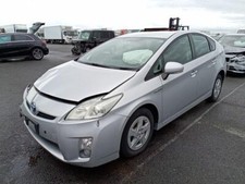 Breaking Toyota Prius 2011