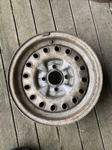 Triumph spitfire roadwheel - triumph,