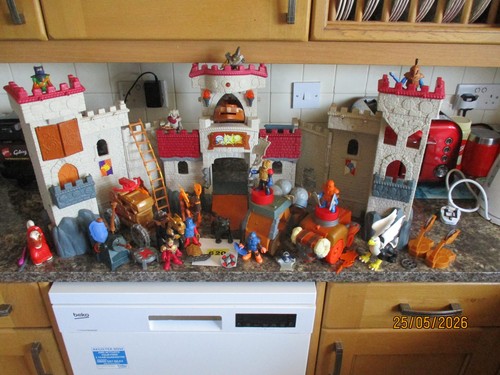 Knights castle fisher - knights, price