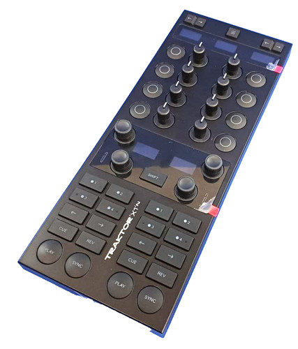 Native instruments traktor - native, x1