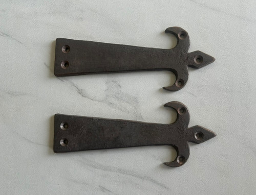 Vintage cast iron - cast, hand