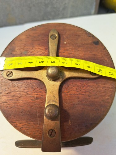 Vintagr wooden fishing reel - vintagr,