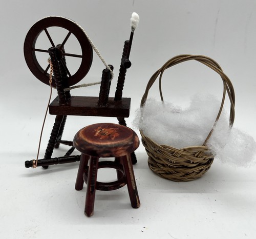 Dolls house spinning - spinning, wheel