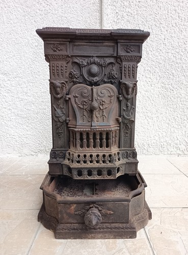 Antique cast iron wood coal - cast,