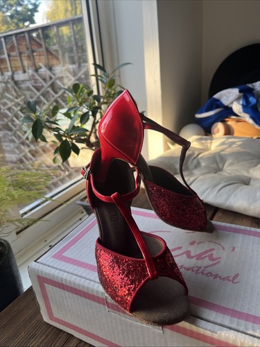 Tried once box red - on, in