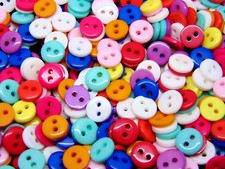 500 x 9mm Mixed Round Acrylic