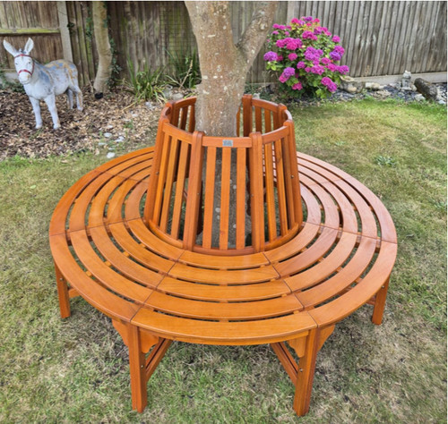 Wooden tree bench circular - tree,