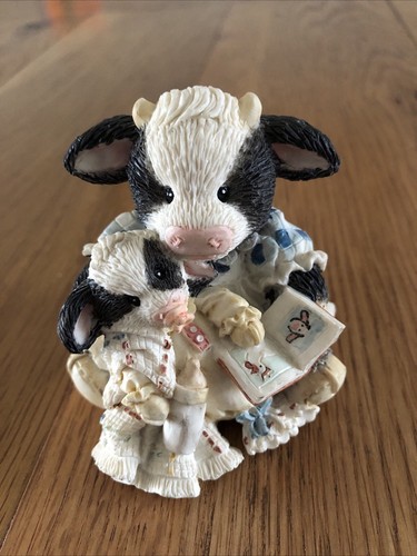 Mary moo moos pasture - moo,