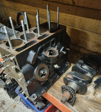 Triumph Spitfire 1500 - Engine