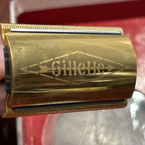 Gillette tech razor gold - gillette,