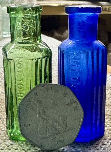 Pair tiny 1905 - 1905, poison